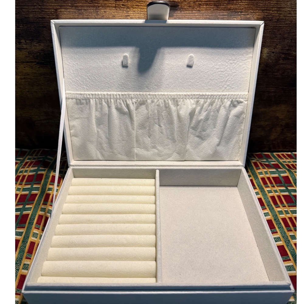 Radley London White Faux Leather Jewelry Box Organizer Case Gold Logo